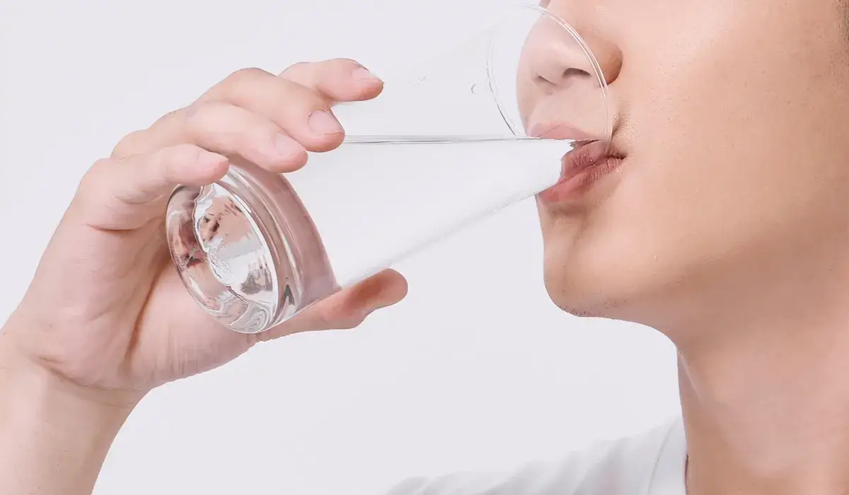 ดื่มน้ำ